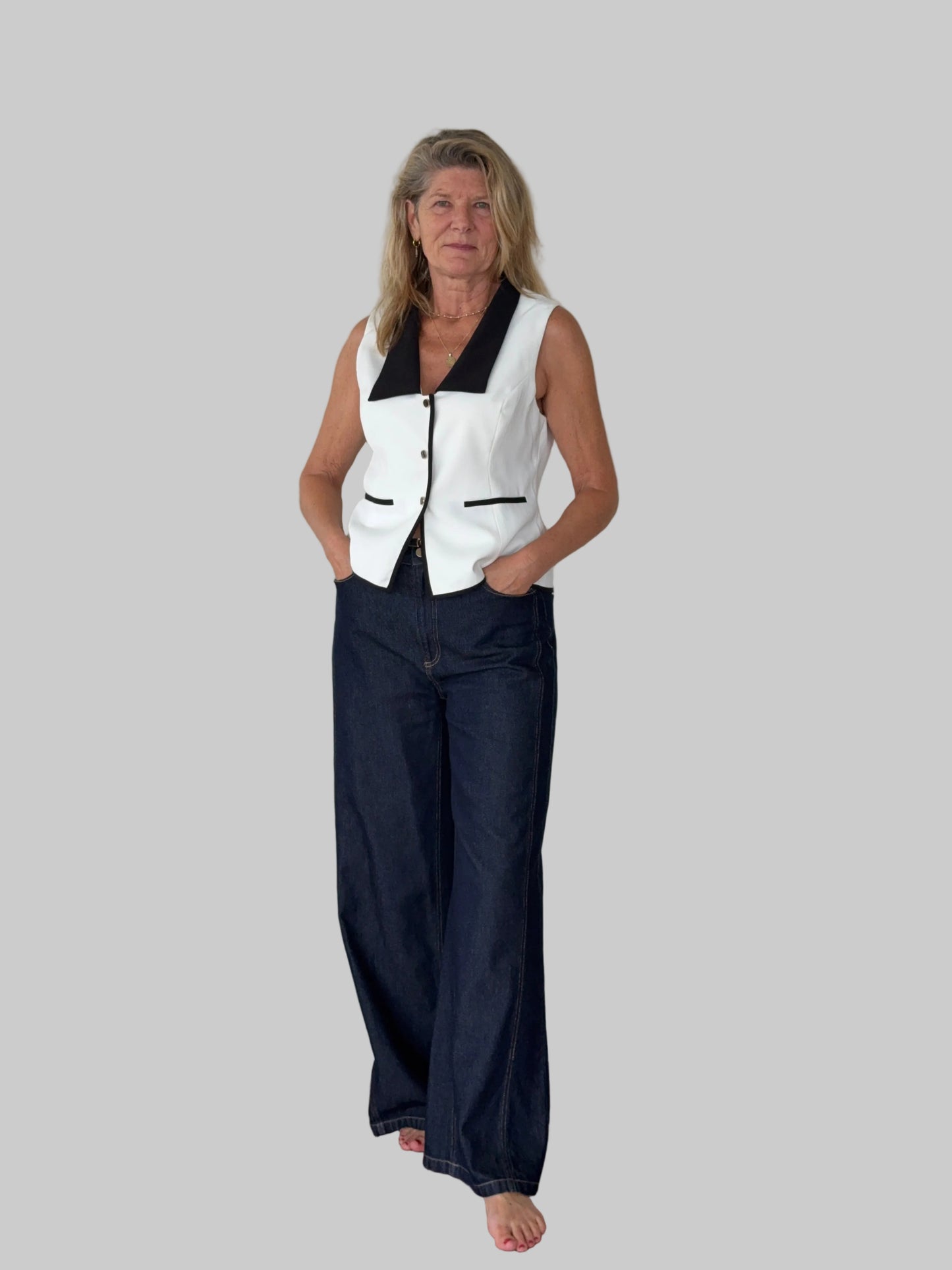 Black and white tailored vest for women doesn't show sweat - Vida size 14 - Cheeky Goddess Australia
