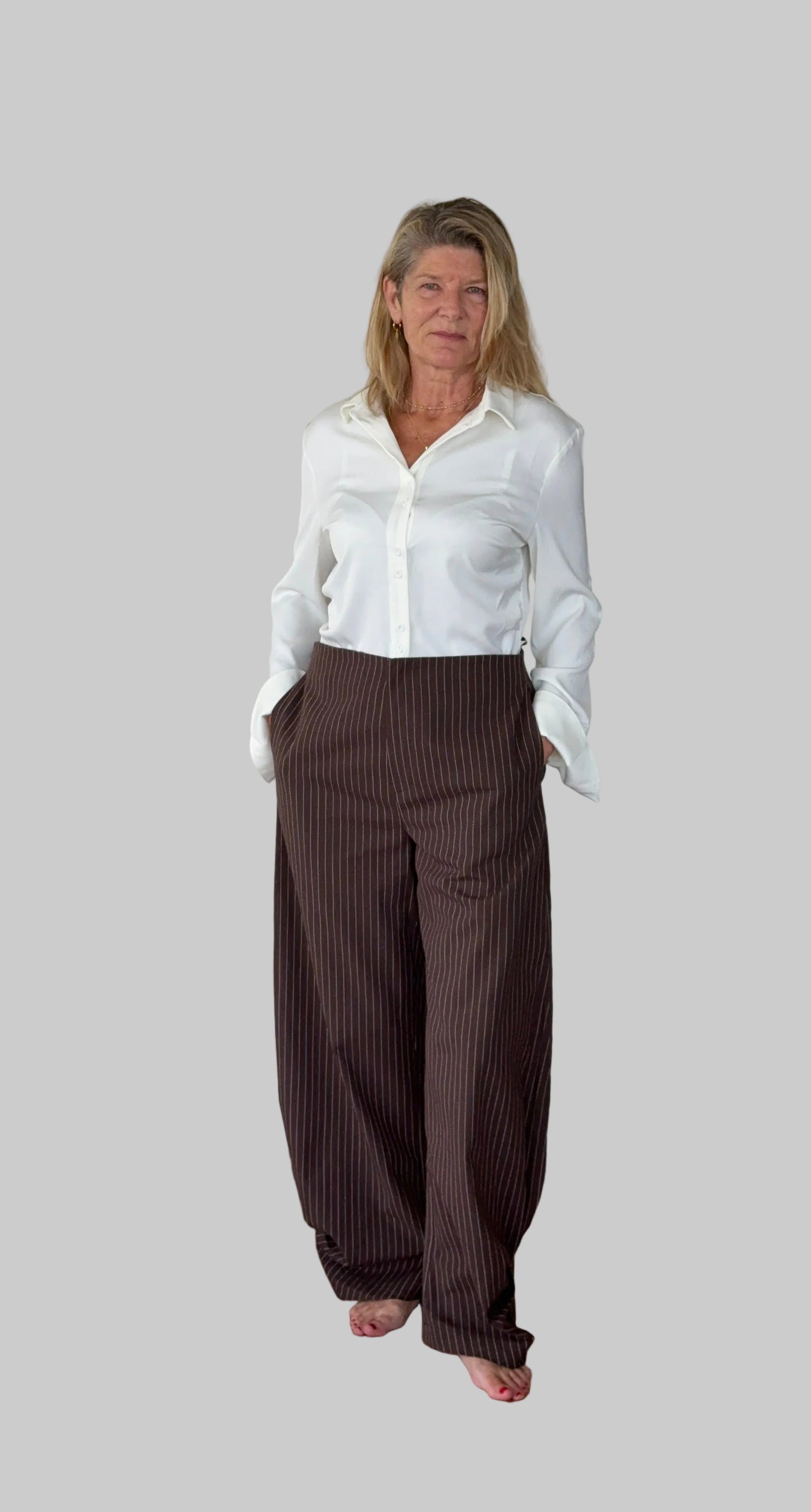 White long sleeve shirt women Australia - doesn't show sweat. Flare cuff, cinched waist. Tested in real life. Cheeky Goddess.