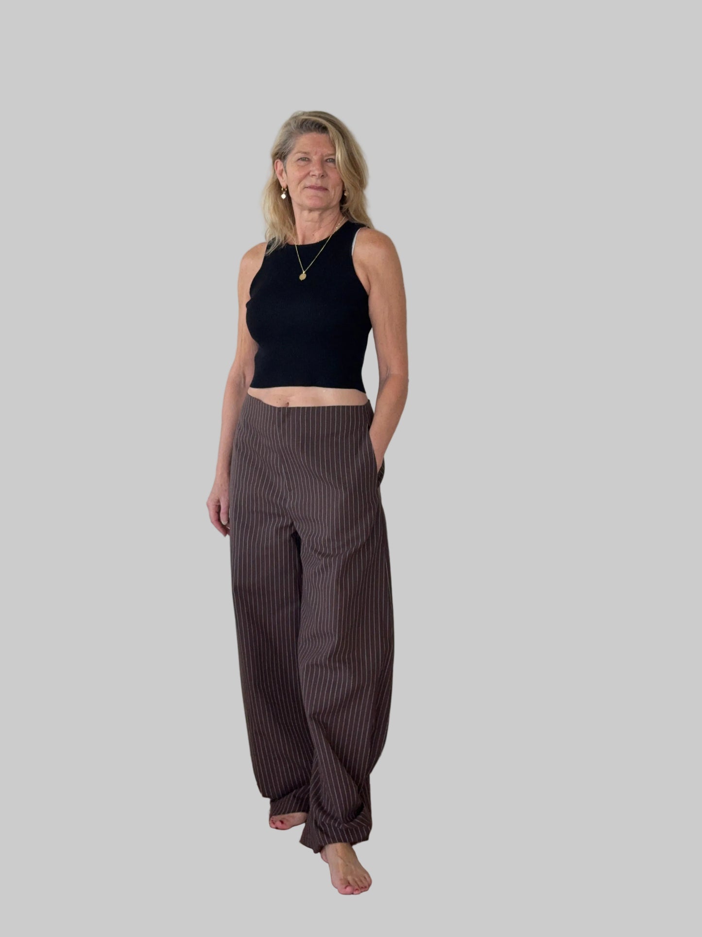 Brown linen barrel pants for women relaxed fit - with black knitted tank top - Vida size 14 - Cheeky Goddess Australia