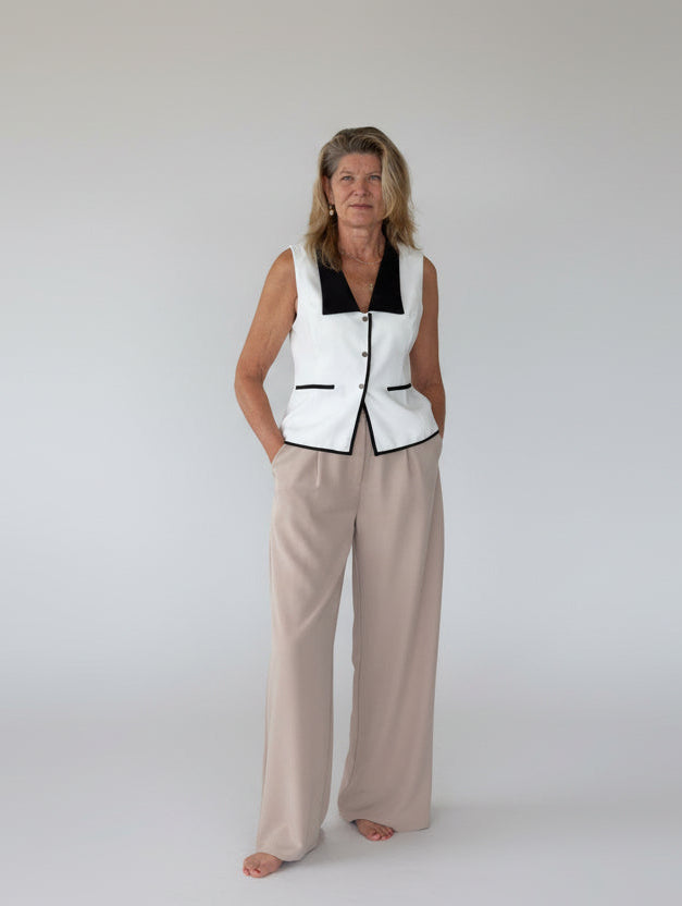 Black and white tailored vest for women doesn't show sweat - Vida size 14 - Cheeky Goddess Australia